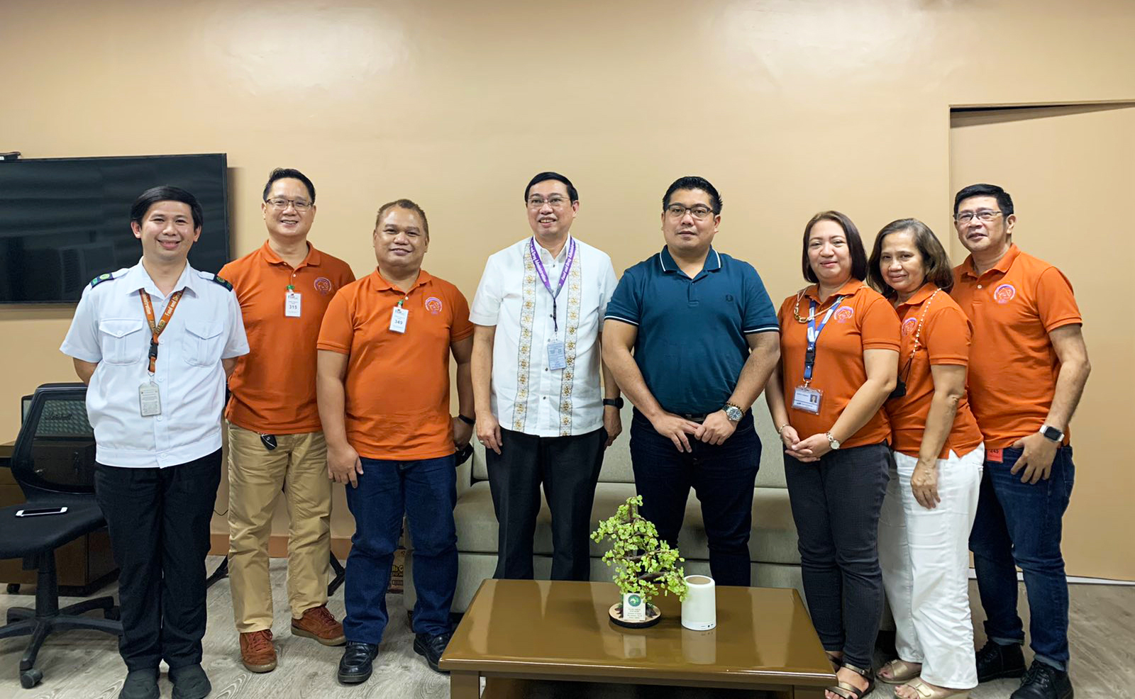 Featured Activity || The Philippine Association of Pharmacists in Veterinary Industry (PAPVI) pays a courtesy visit to the Food and Drug Administration (FDA) Director General Dr. Samuel A. Zacate.